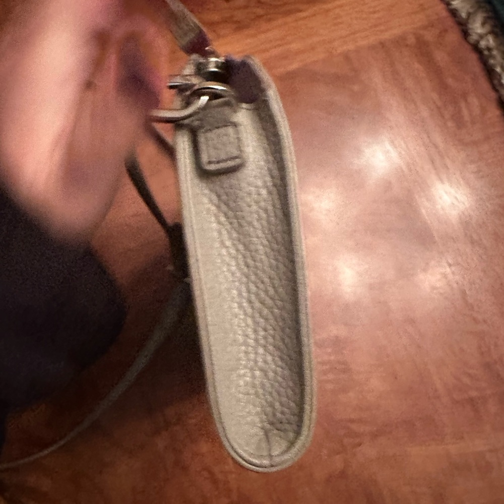 Tory Burch Taupe Pebble Crossbody Bag - Picture 3 of 9